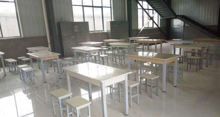 职工餐厅.jpg